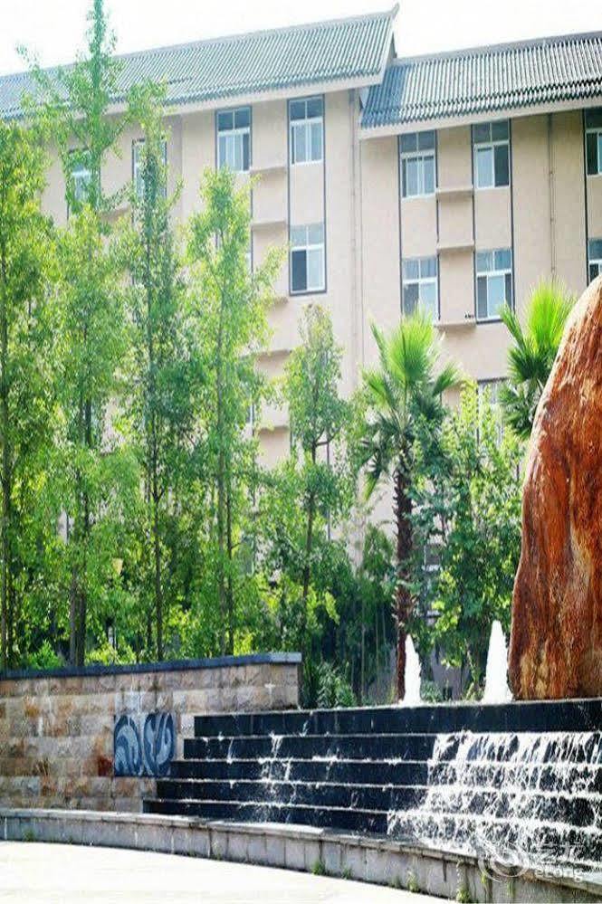 Liuzhou Sanjiangxian Dongxiangguo Hotel Exteriör bild