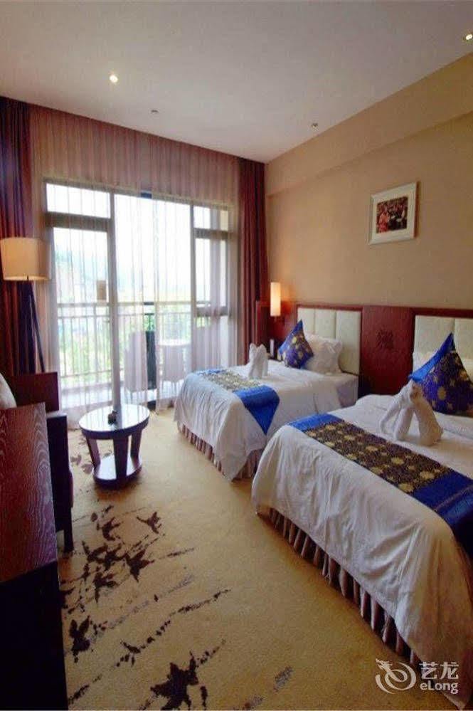 Liuzhou Sanjiangxian Dongxiangguo Hotel Exteriör bild