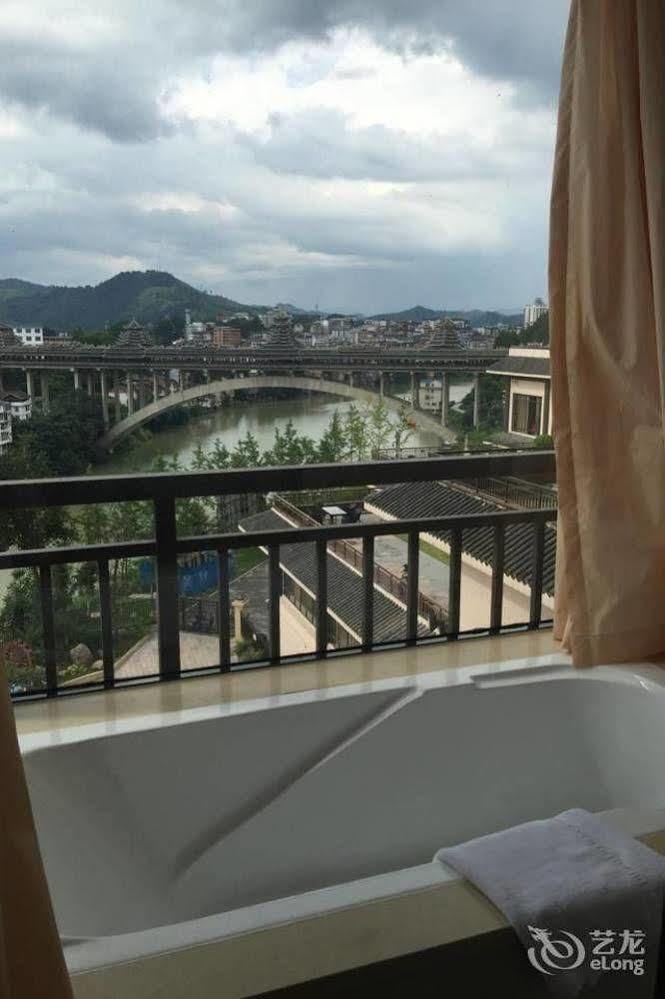 Liuzhou Sanjiangxian Dongxiangguo Hotel Exteriör bild