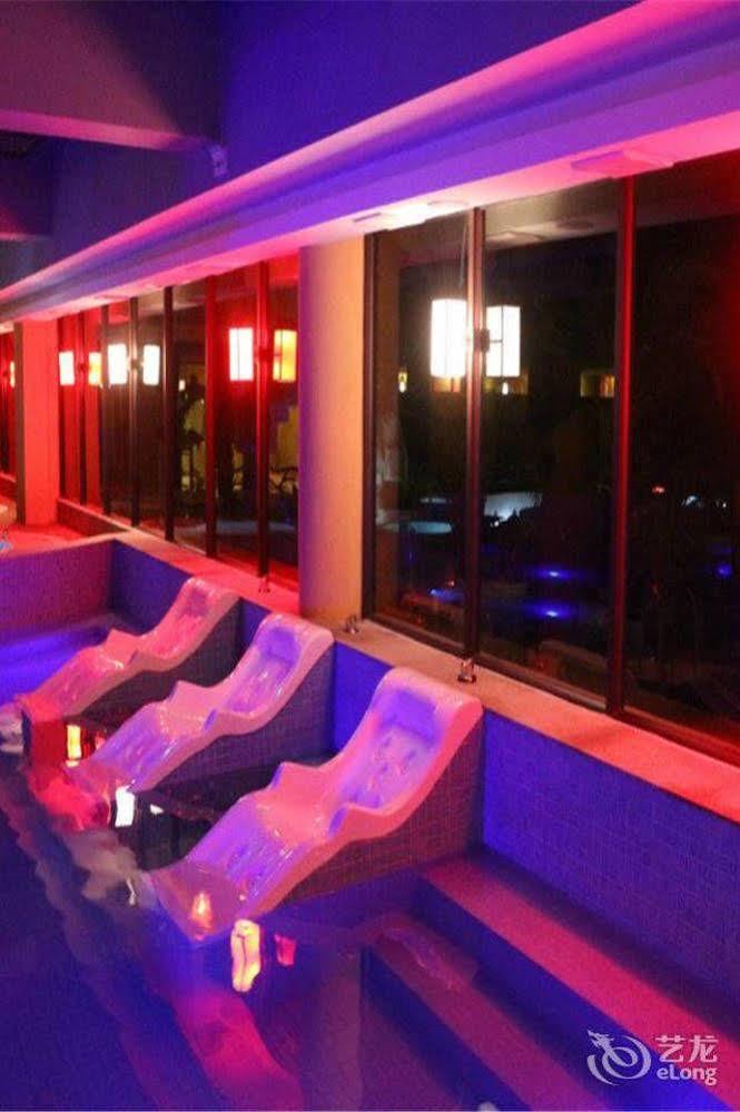 Liuzhou Sanjiangxian Dongxiangguo Hotel Exteriör bild