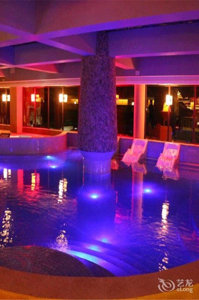 Liuzhou Sanjiangxian Dongxiangguo Hotel Exteriör bild